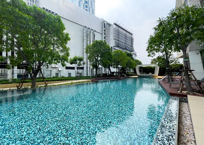 150m To Bts L Workspace L Pool And Gym L Sontana Bangkok